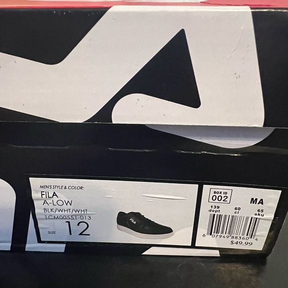 MEN'S FILA A-LOW SNEAKERS size 12 NWT - Picture 2 of 3